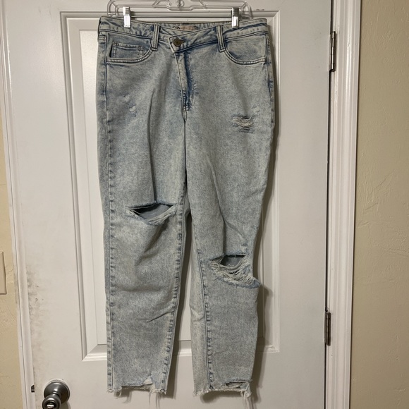 SO Denim - Kohl’s Junior Girls brand SO high rise mom jeans size 11/30w